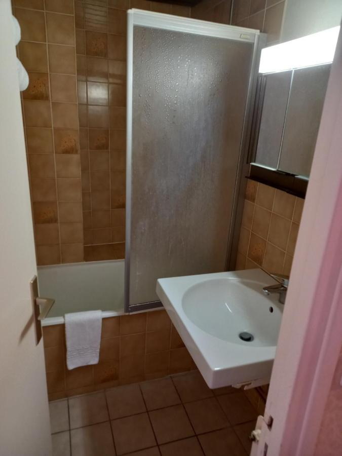 Hotel Des Cymaises Semur-en-Auxois Eksteriør bilde
